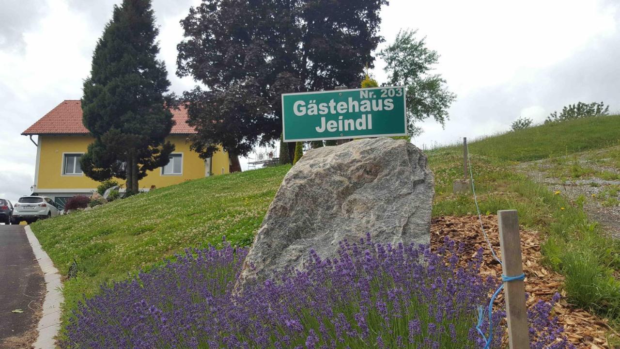 Gaestehaus Jeindl Hartmannsdorf Экстерьер фото